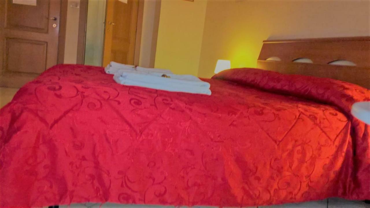 Felicia Rooms โรม ภายนอก รูปภาพ